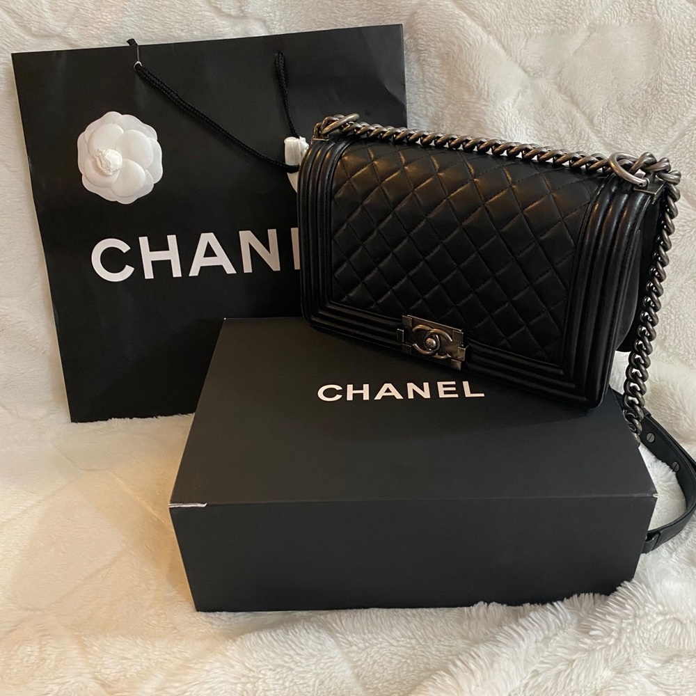 Chanel le boy